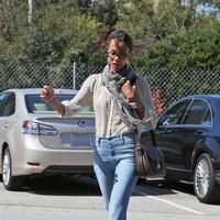 Zoe Saldana seen arriving at an office building in Beverly Hills | Picture 96743